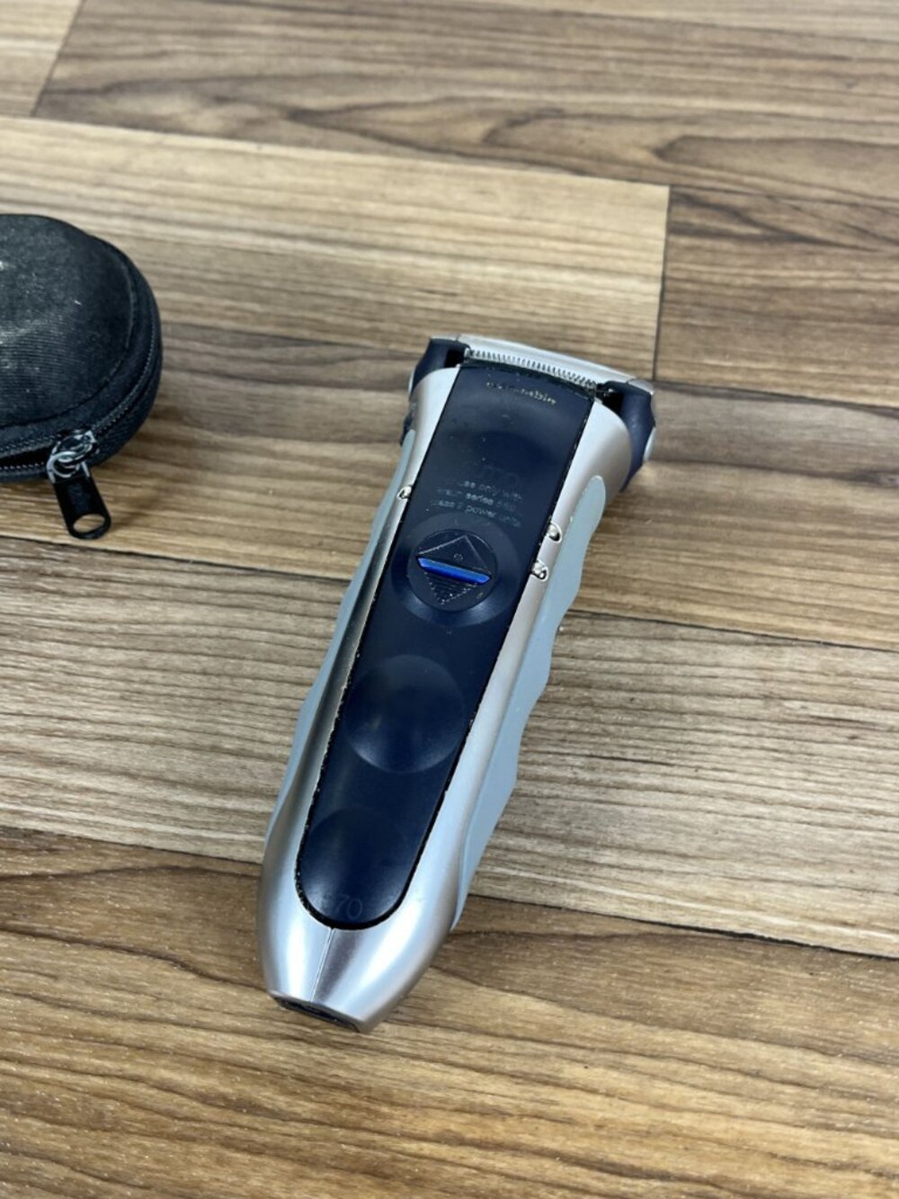 Braun Electric Shaver for Men, Series 5 Wet & Dry Shaver Only - Picture 8 of 11